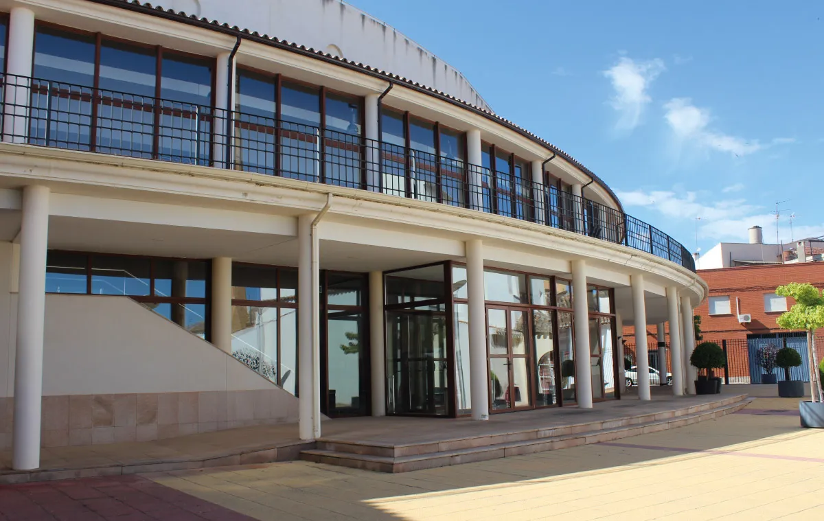 Instituciones y administraciones